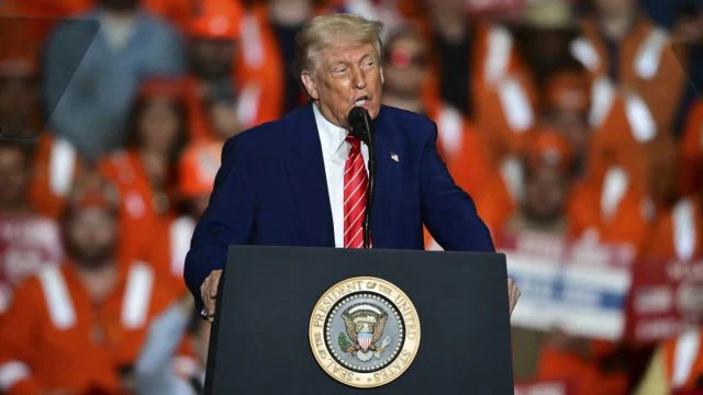 Tensions Rise as U.S. Slaps 25% Tariff on Indian Imports: key details